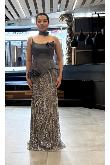 Diva style Modern embroidered evening dress with Turkish design