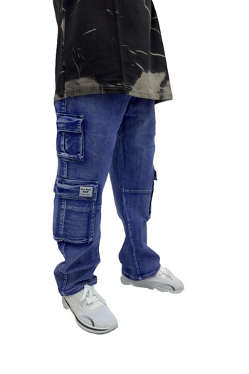 ALANAQA Unisex oversized jeans.