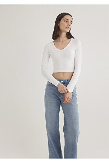 Mavi Uzun Kollu Beyaz Crop Basic Tişört Crop / Kısa Kesim 1613041-70057