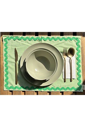 Yare Atelier Green Checkered American Serving Set of 2, Presentation Serving Tray with Zigzag Stripe Detail 35X50 cm