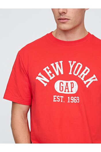GAP Erkek Kırmızı Everyday Soft Relaxed Grafik T-Shirt
