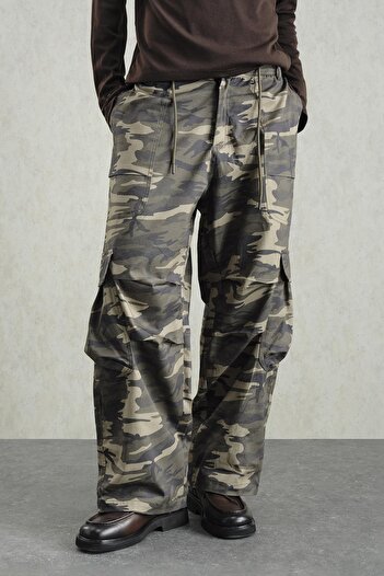 GIESTO Camouflage Patterned Cargo Khaki Pants