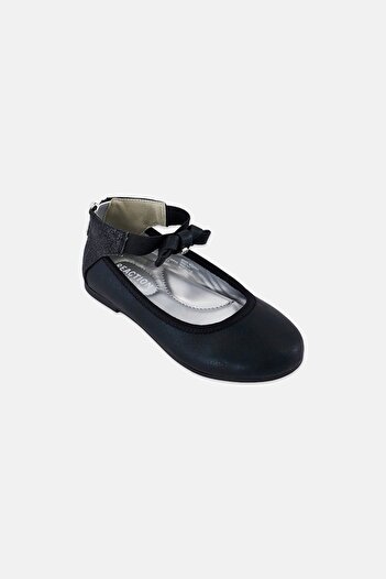 Kenneth Cole Kids Girl Daisy Bowie Zipper Closure Shoes, Black