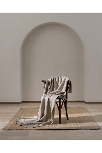 Madame Coco Perigny Tv Blanket - Brown