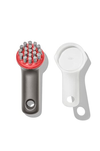 Generic OXO Outdoor Heavy Duty Brush with Cover