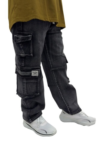 ALANAQA Unisex oversized jeans.