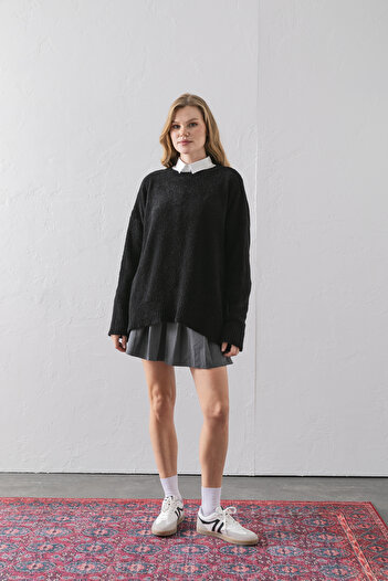 Wega Moda Crew Neck Oversize Boucle Knit Sweater - Comfortable and Stylish |   Quality Knitwear |   Trend Sweater