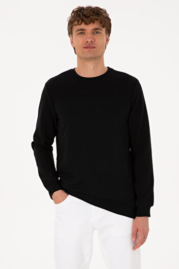 U.S. Polo Assn. Men's Crew Neck Regular Fit Black Sweatshirt 50315455-Vr046