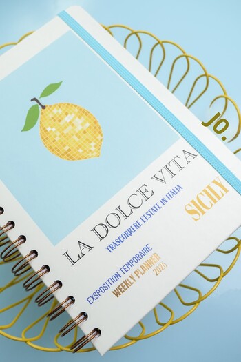 Matt Notebook 2026 A5 спирален дневник 15x21 cm - 12 месеца Лимон