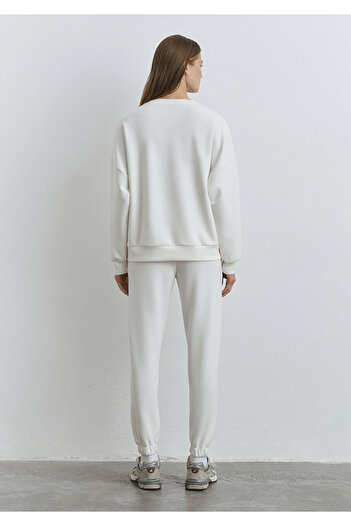 Mavi Lux Touch Bisiklet Yaka Ekru Sweatshirt 1S10422-70057