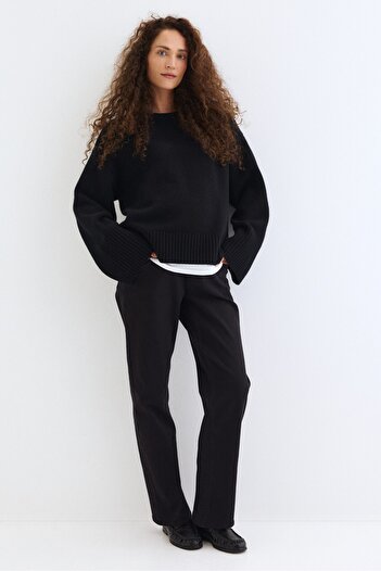 H&M MAMA Straight Jeans