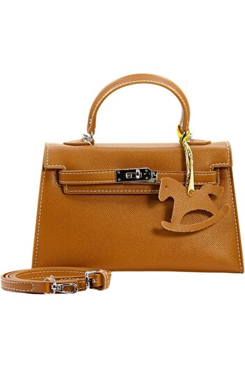 Generic Small Luxury Women's Handbag with Gold Metal Accents and Elegant Structure - Ideal for Travel & Even