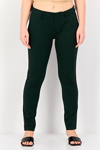Reiko Women Cigarette Fit Solid Skinny Pants, Green