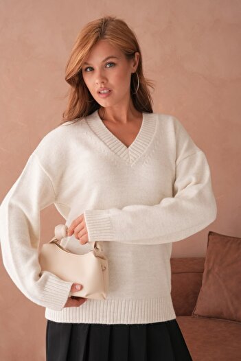 Noi Belis Oversized Soft Textured V-Neck Knitwear Sweater Aw25Kz0069