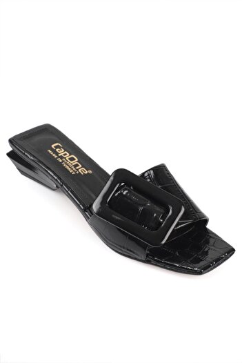 Capone Outfitters Capone Buckle Short Heeled Black Women's Slippers