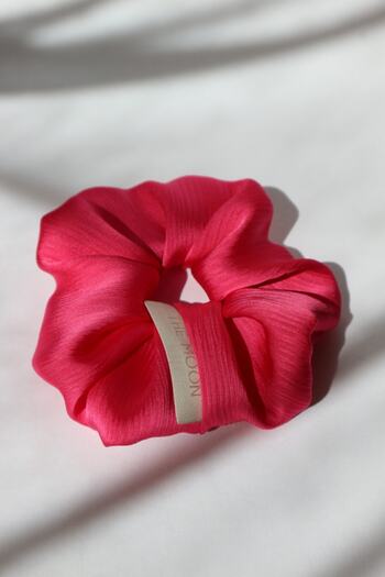 THE MOON Pink Scrunchie Hair Clip
