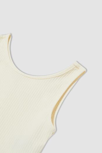 DeFacto Girl's Slim Fit Crop Undershirt