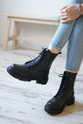 SadiasSpyder Γυναικείες μπότες Keira Μαύρες Lace Up Flat Ankle Boots