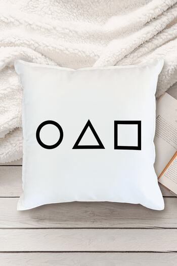 Yaprak Hediyelik Squid Games Designed Pillow