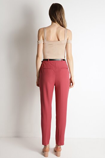 Select Moda Kadın Gül Kurusu Kemerli Pantolon