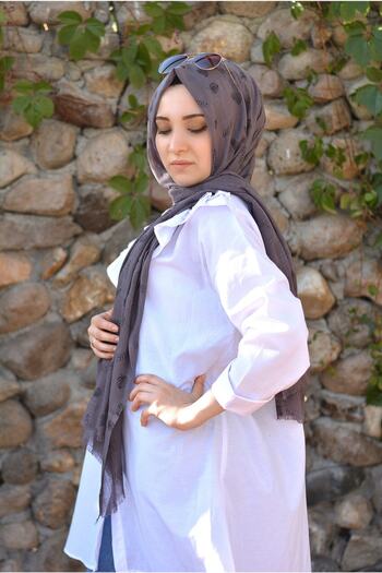 Veille Feather Pattern Smoked Shawl