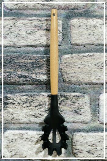 HAZARPAZAR Bamboo Handle Silicone Spaghetti & Salad Spoon Black