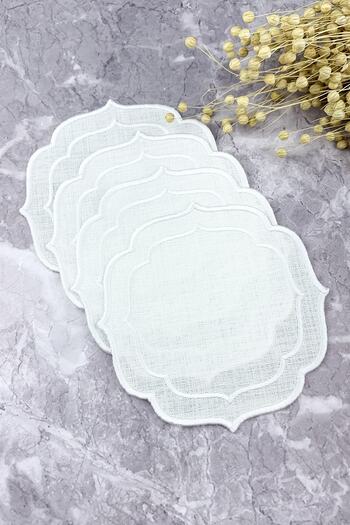 WEARE2 White Colored Double Wrap Embroidered 4-Piece Cocktail Napkin