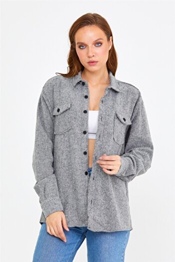 Tarz Cool Kadın Gri Slim Fit Cepli Düz Oduncu Gömlek-kkkodg001r10s