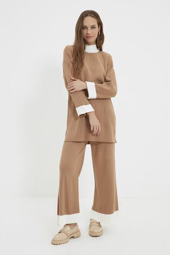 Trendyol Modest Camel Stand Collar Color Block Corded Sweater-Pants Knitwear Suit TCTAW22US0080