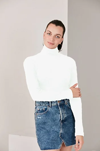 CATSPY Women's White Turtleneck Turtleneck Knitwear Sweater