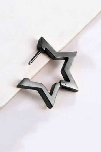 The Collection Women Men Black Star Model Surgical Earrings Steel