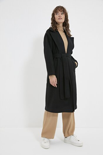 Trendyol Modest Παλτό με ζώνη μαύρου τζάκετ TCTAW22AB0008