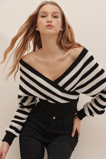Trend Alaçatı Stili Pulover crop pentru femei, negru, față și spate, cu dungi dublu, ALC-X7570
