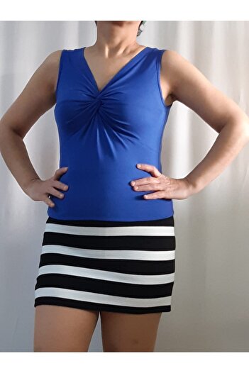Mertcan Butik Tricou din vascoză din bumbac pieptănat albastru indigo în fața răsucită