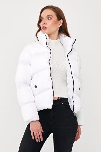 DYNAMO Γυναικείο λευκό μπουφάν Oversize
