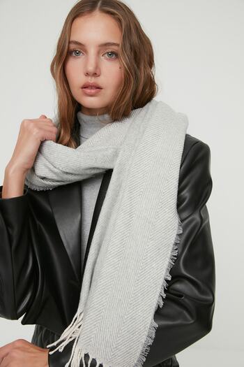 Trendyol Collection Eșarfă de damă gri deschis cu textura moale TWOAW22AT0055
