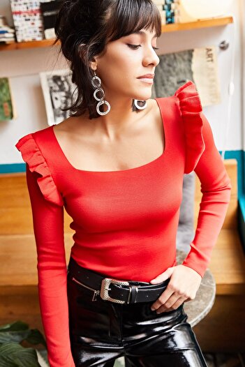 Olalook Women's Red Square Collar Frilly Crop Knitwear Blouse BLZ-19001112