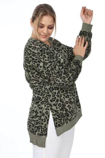 Seamoda Leopard Pattern Side Slits Oil Wash Plus Sweatshirt-Green.