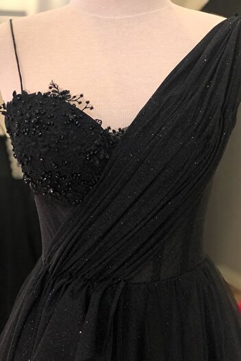Lenta Moda Drape Detaylı Simli Siyah Renk Abiye ve Gece Elbisesi