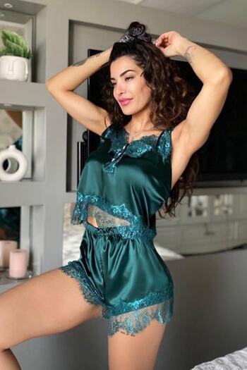 PEMBİŞ HOMEWEAR 3 Lü Yeşil Saten Dantel Detaylı Şort Takımı