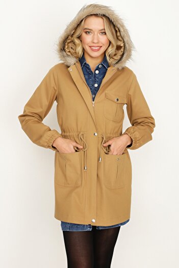 Select Moda Kadın Açık Kahve Kürk Kapüşonlu Fermuarlı Ve Çıtçıt Kapamalı Parka