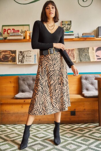 Olalook Damen Glockenrock aus Nerz-Zebra-Stoff mit elastischer Taille und Wildlederstruktur ETK-19000141