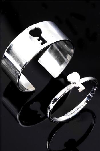 LABALABA Silver Color Lacquer Plated Adjustable Pair of 2 Rings with Key Figure