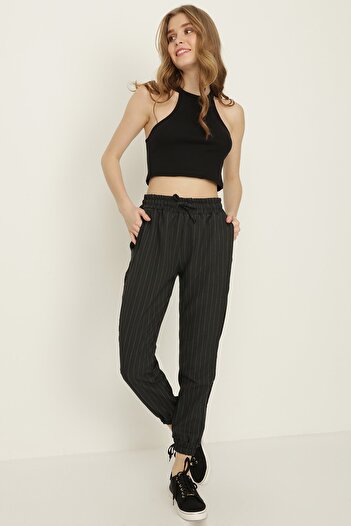 Select Moda Women's Black Striped Elastic Waist Jogger Pants