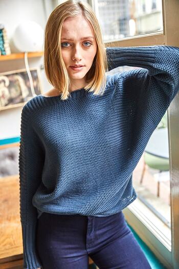 Olalook Women's Indigo Sleeve Detailed Honeycomb Knit Sweater KZK-19000399