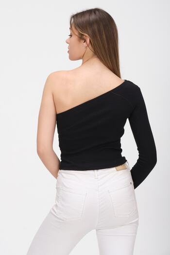 PUNKY CAT Women's Black Single Sleeve Knitted Blouse