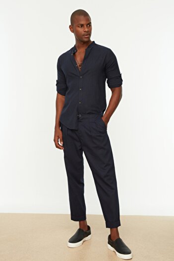 Trendyol Collection Морквяні брюки з габардину TMNSS21PL0116 темно-синього кольору з облягаючим кропом TMNSS21PL0116
