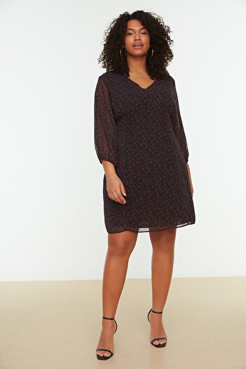 Trendyol Curve Black Floral Woven Chiffon Dress TBBSS22AH0200