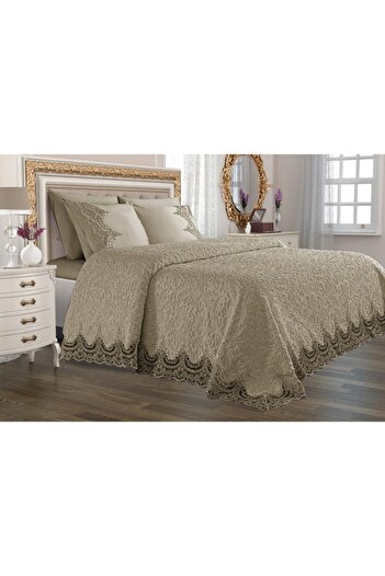 Sens Moi French Laced Bedspread, Blanket And Pique Feature 6 Pieces