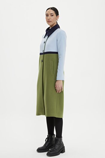 adL Stamp Coat - Contrast Color and Button Detail